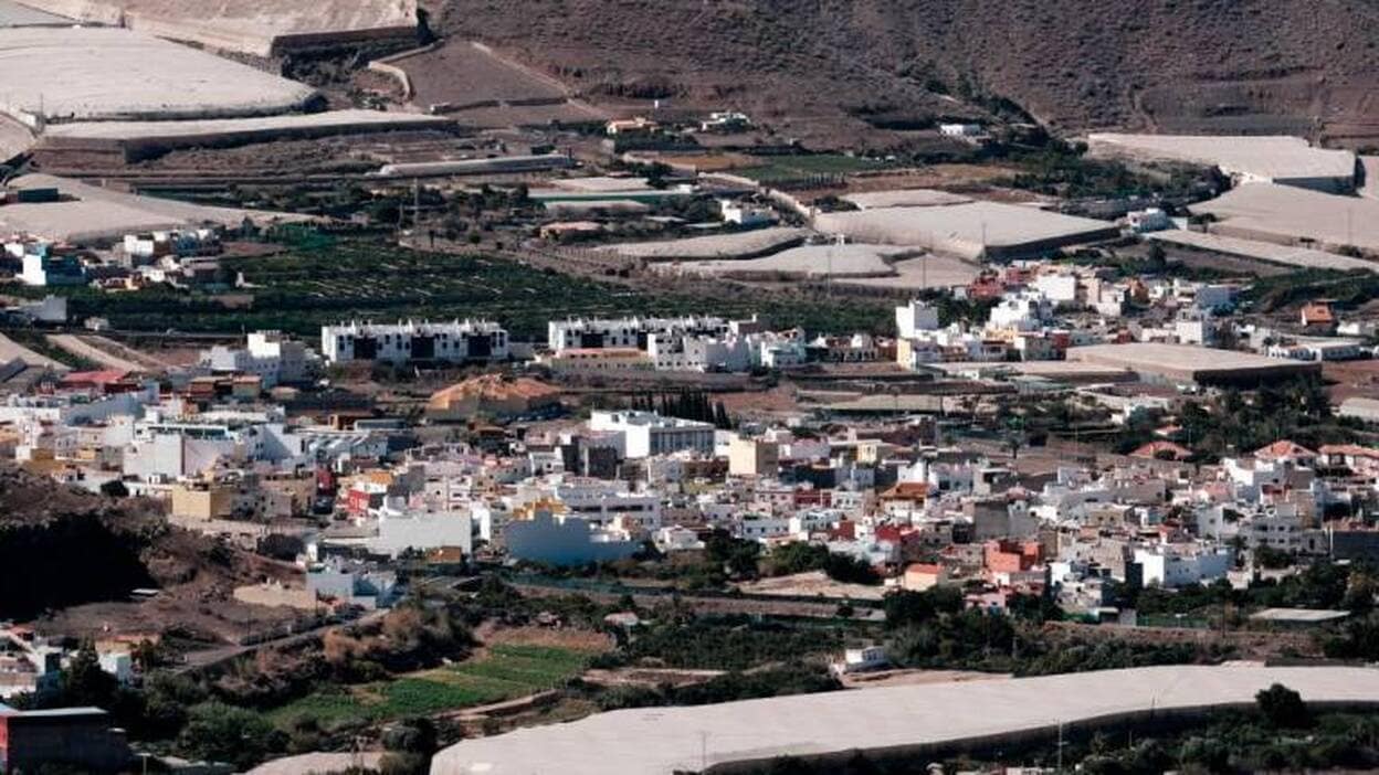 Fallece al caerle una piedra encima