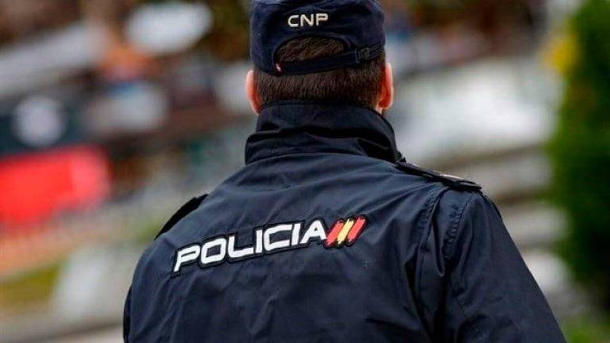 Hallan a una octogenaria fallecida y a su marido grave su casa