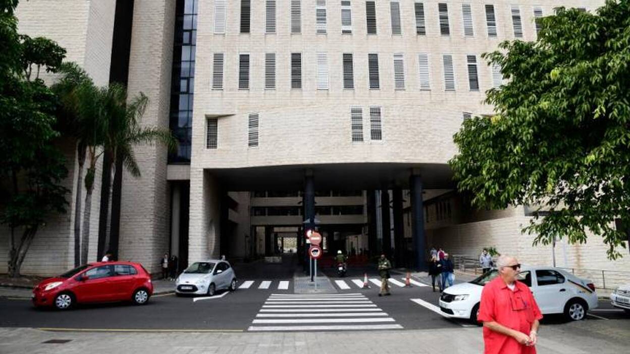 104 fallecidos por coronavirus y 622 altas en Canarias