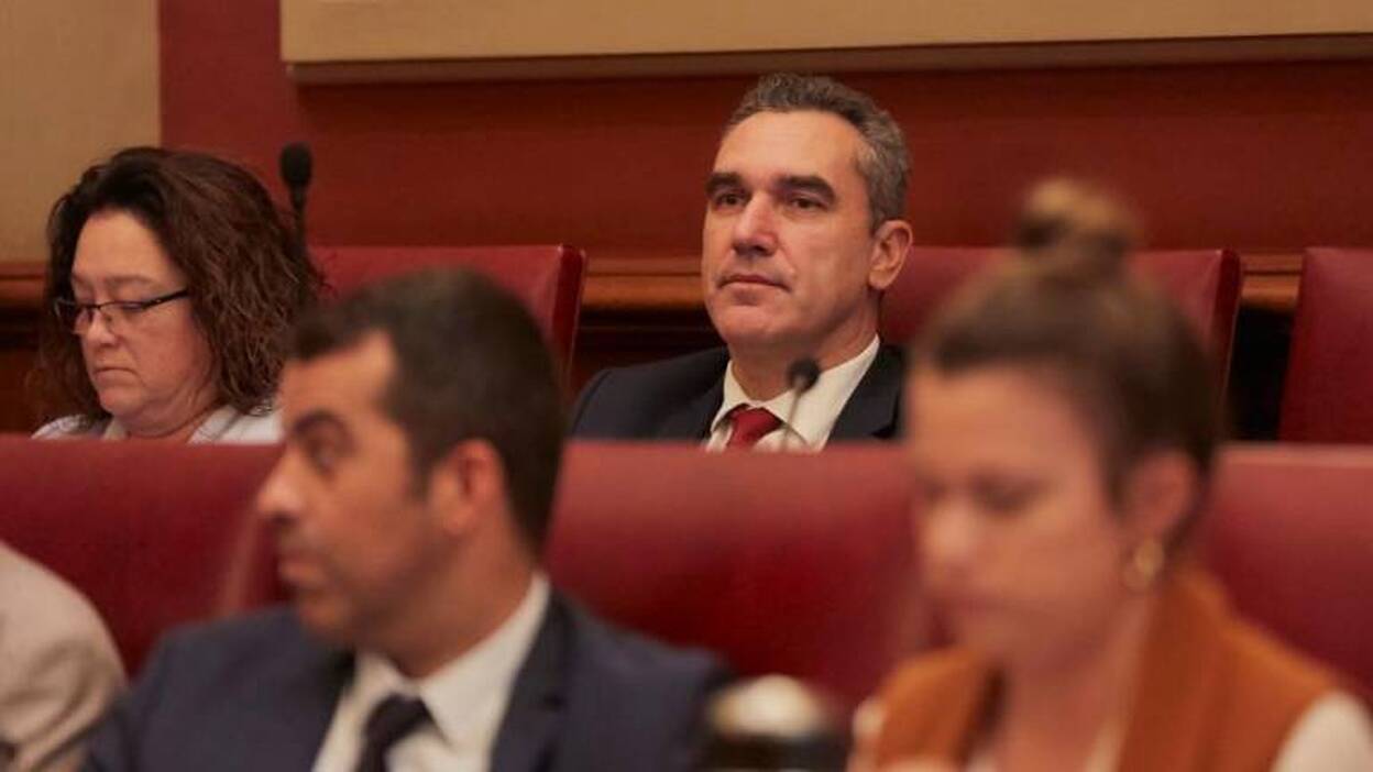 Dimite el concejal de Urbanismo de la capital tinerfeña
