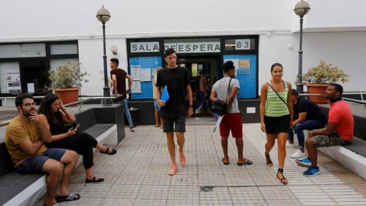 La tasa de paro juvenil sube 2,5 puntos en el primer trimestre