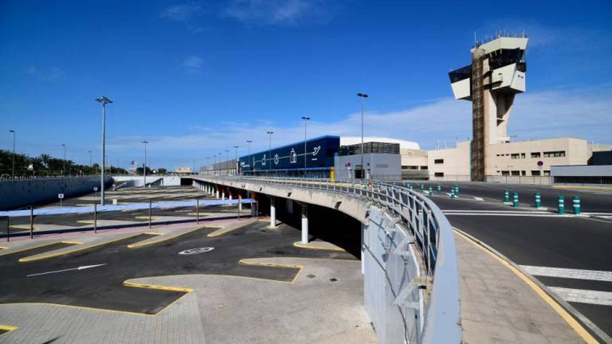 Torres no prevé vuelos internacionales hasta agosto como mínimo