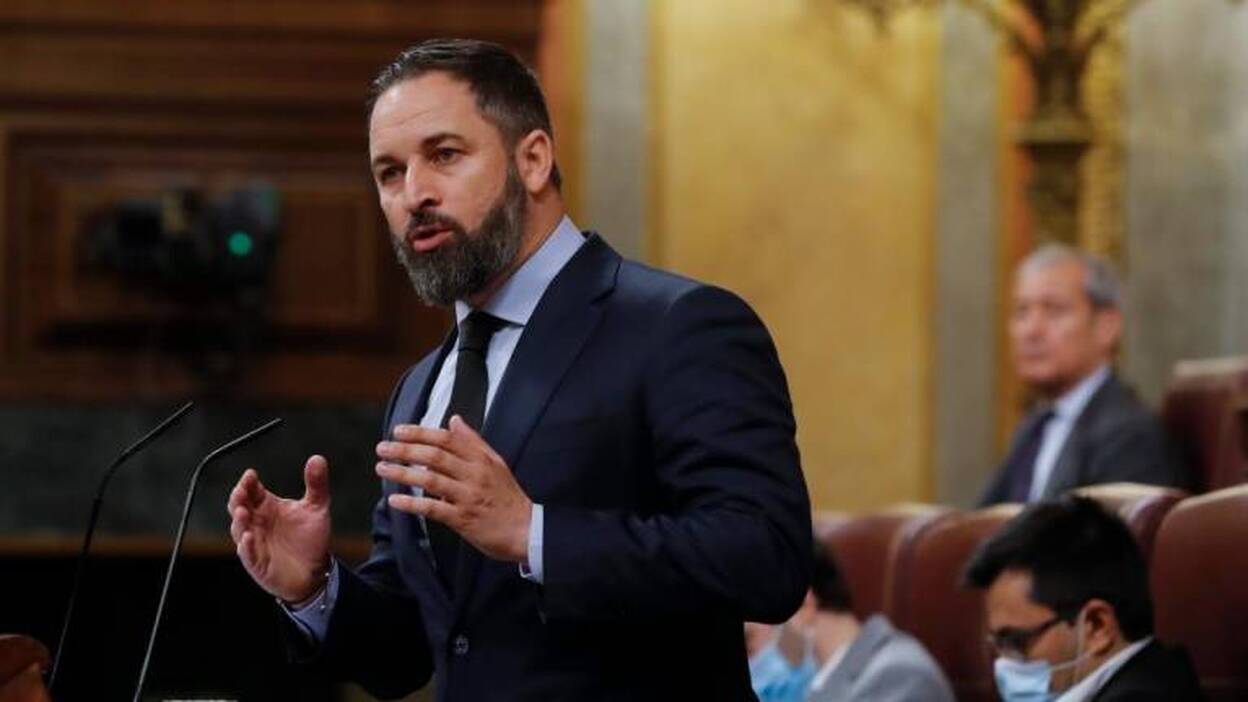 El líder de Vox pide desde la tribuna del Congreso manifestarse en coche el sábado