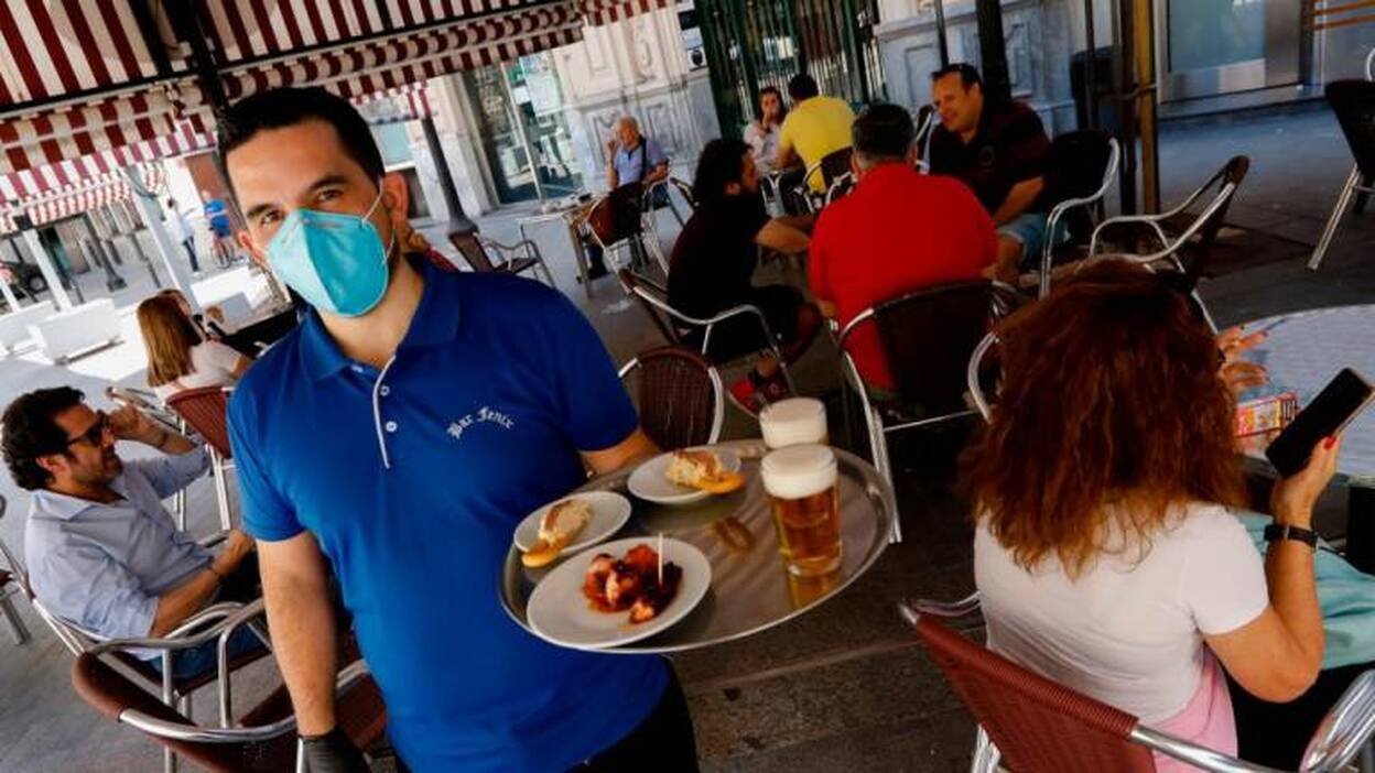 Hay aún 124.300 casos activos en España que pueden seguir propagando el virus