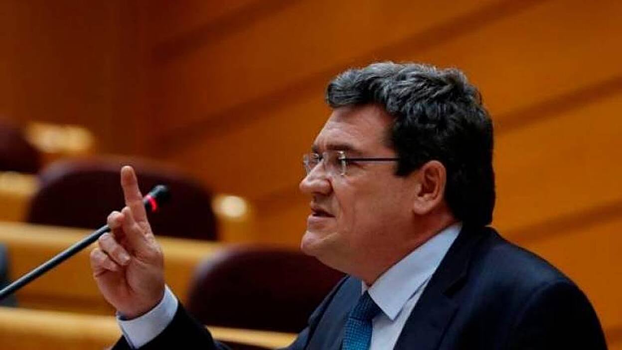 El ministro Escrivá detalla el futuro de las pensiones: ¿recortes o reforma?