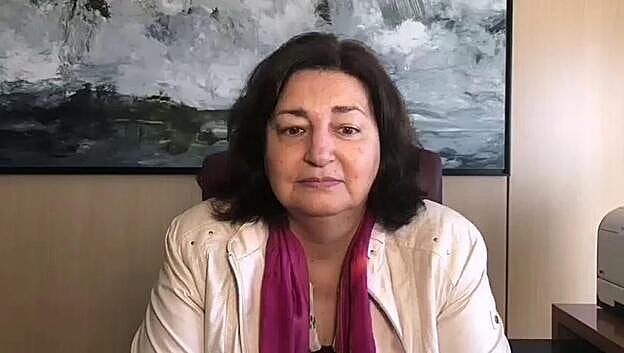 La consejera de Educación explica su dimisión en vídeo