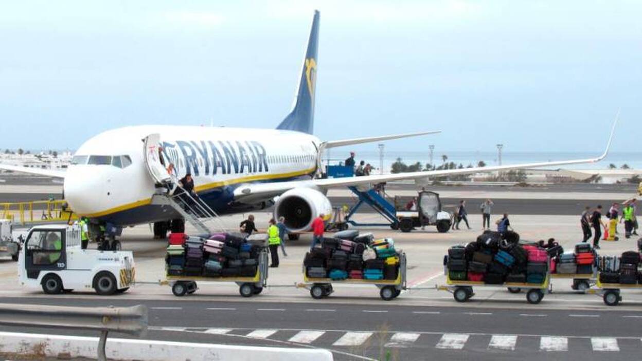 Ryanair se plantea el despido de 250 pilotos