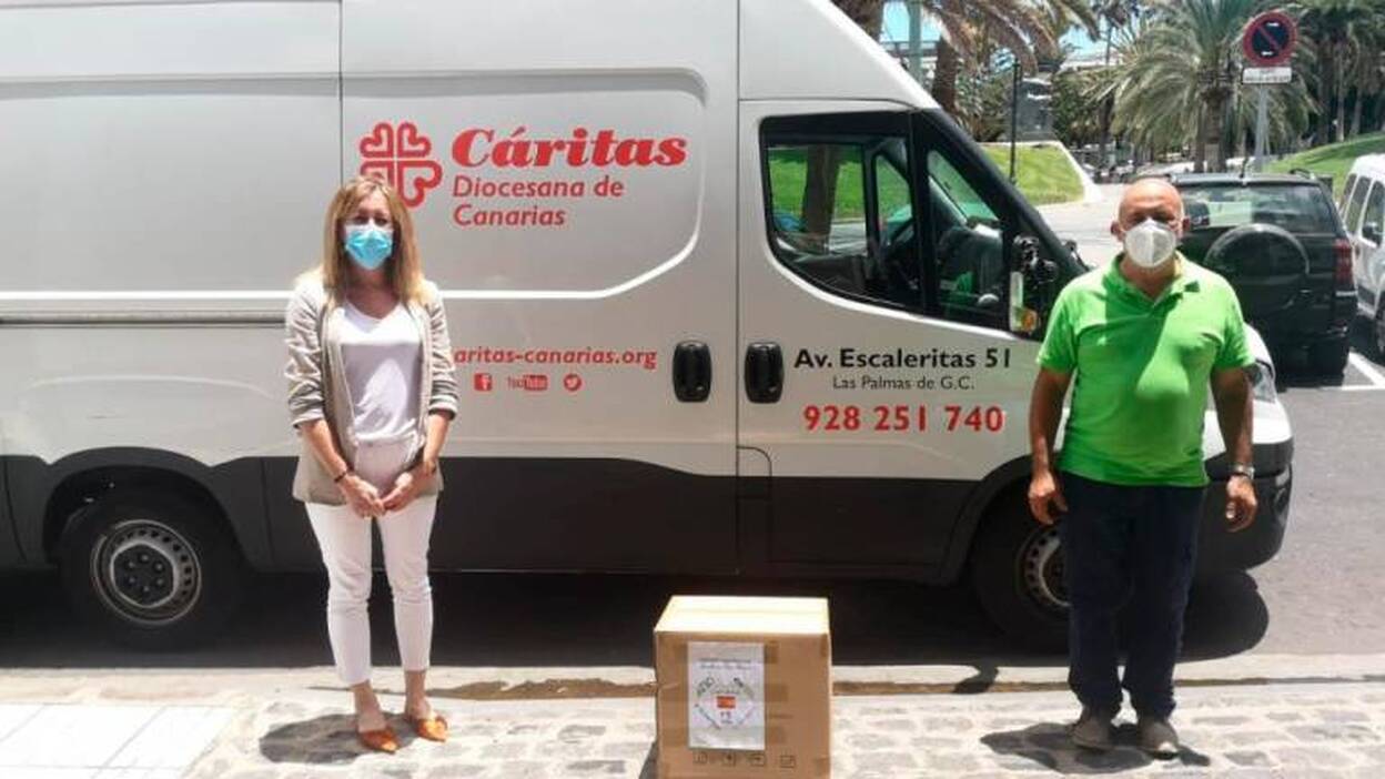 Dan 142.500 mascarillas a ONG canarias