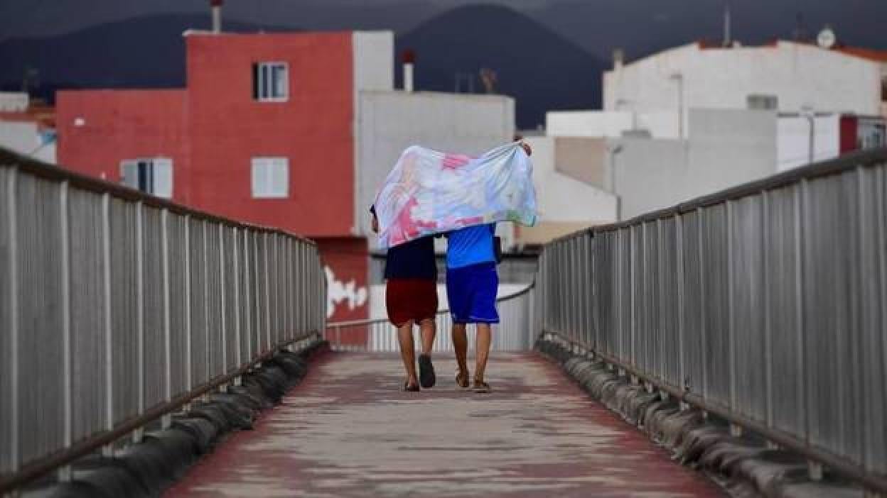 Viernes con chubascos en las islas