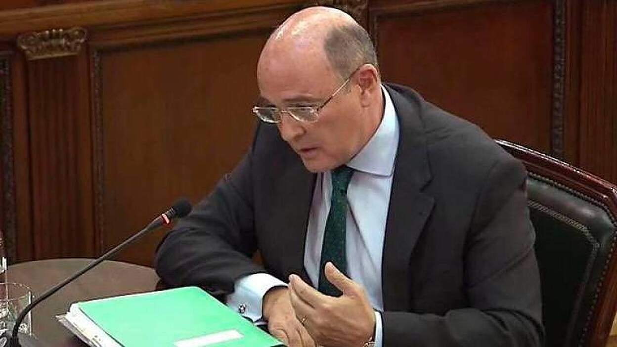 Interior abre dos investigaciones por la filtración de los informes de Pérez de los Cobos