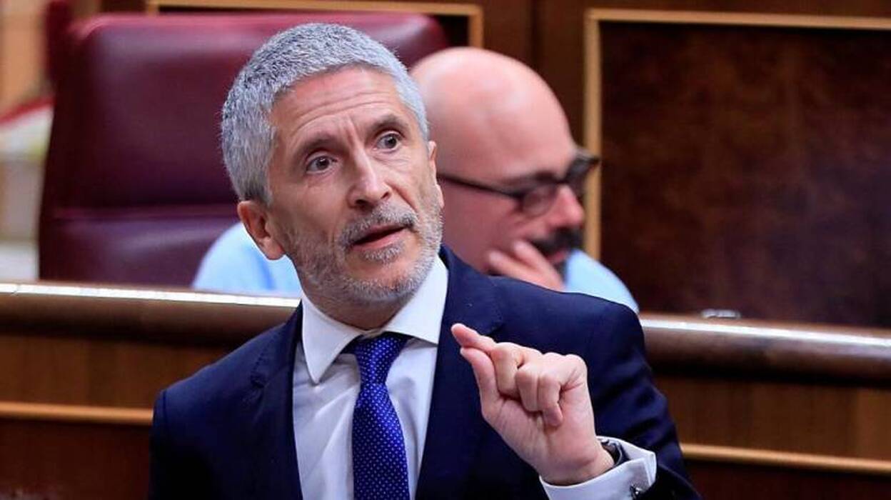 Marlaska: «El Gobierno no discute la naturaleza militar de la Guardia Civil»