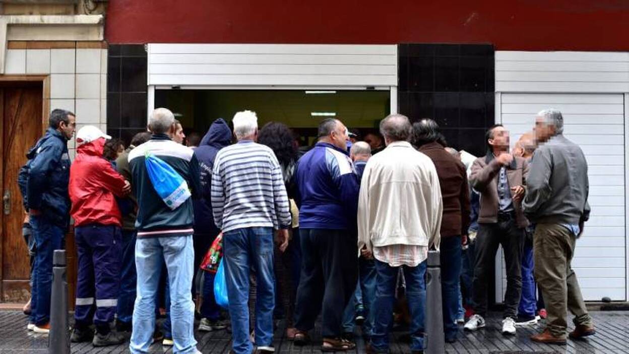 La Covid-19 sume a un 31 % de canarios en la exclusión social