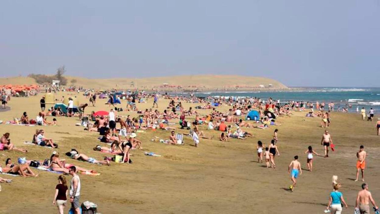 «Será difícil hacer test en origen al turista sin acuerdo europeo»