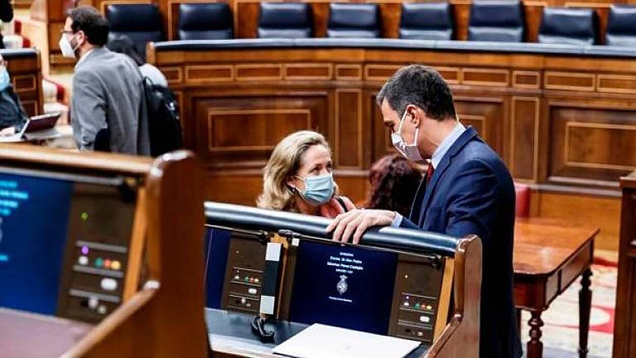 El PSOE saca ventaja de once puntos al PP