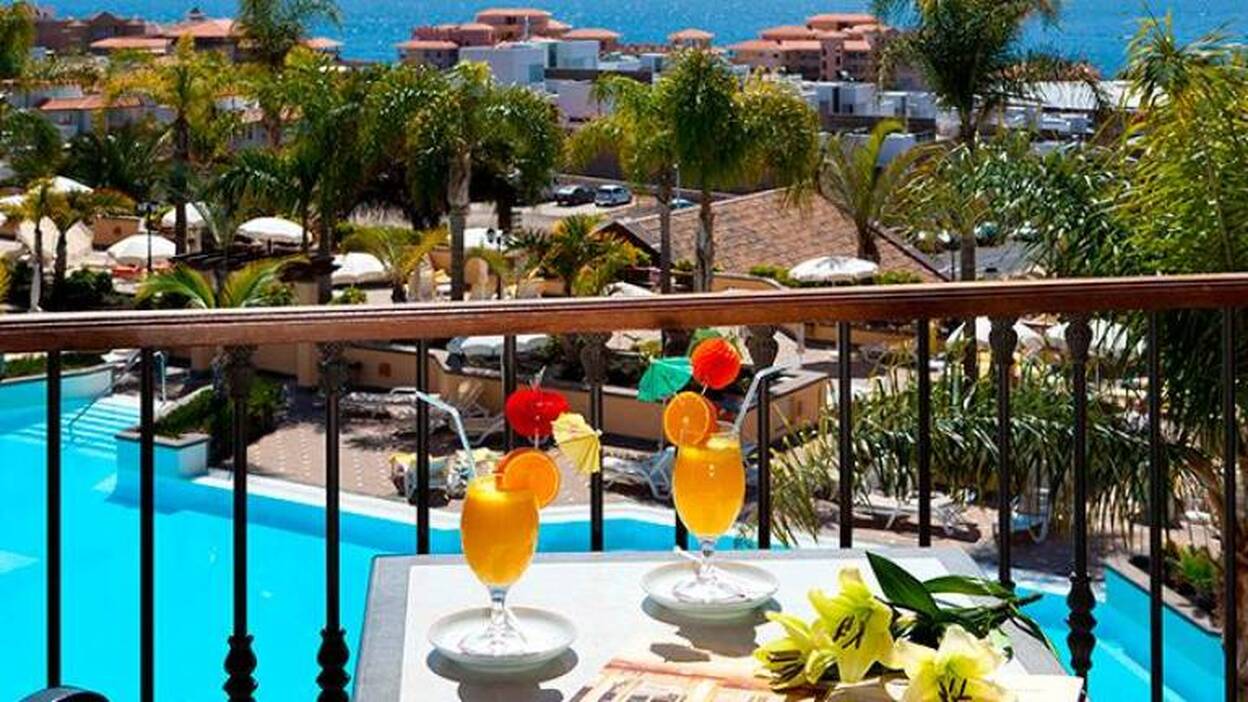 Proponen aplazar el incremento salarial en hostelería