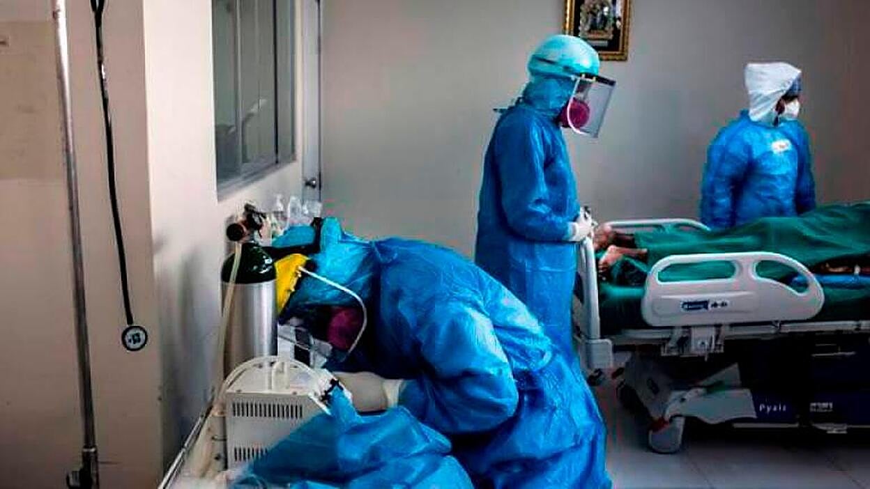 Internistas desarrollan 65 estudios sobre covid con datos de 15.300 pacientes