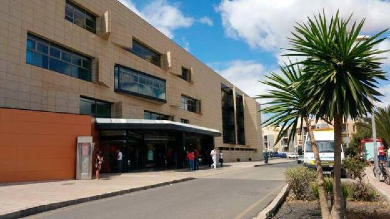 Dan negativo 90 de los 91 contactos del brote familiar