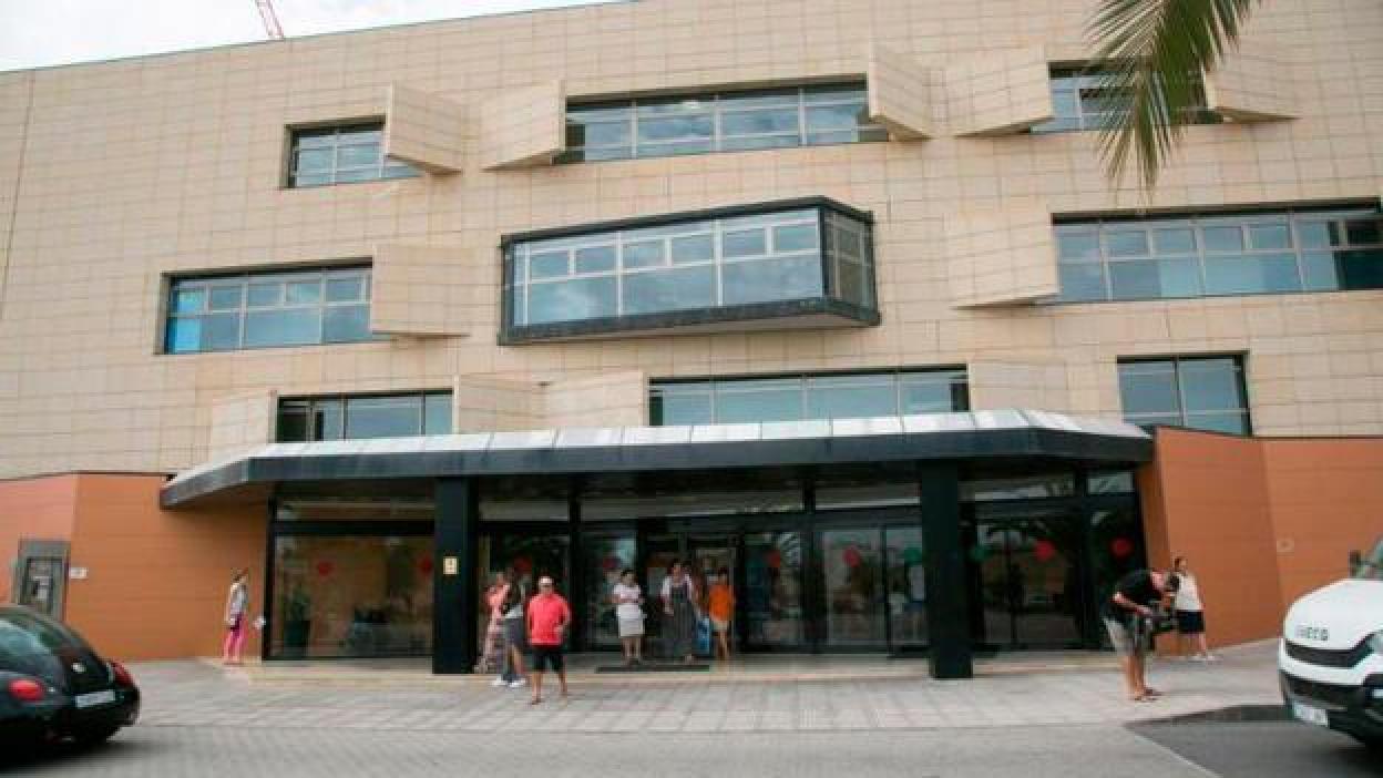 Rastrean los contactos del foco de Fuerteventura