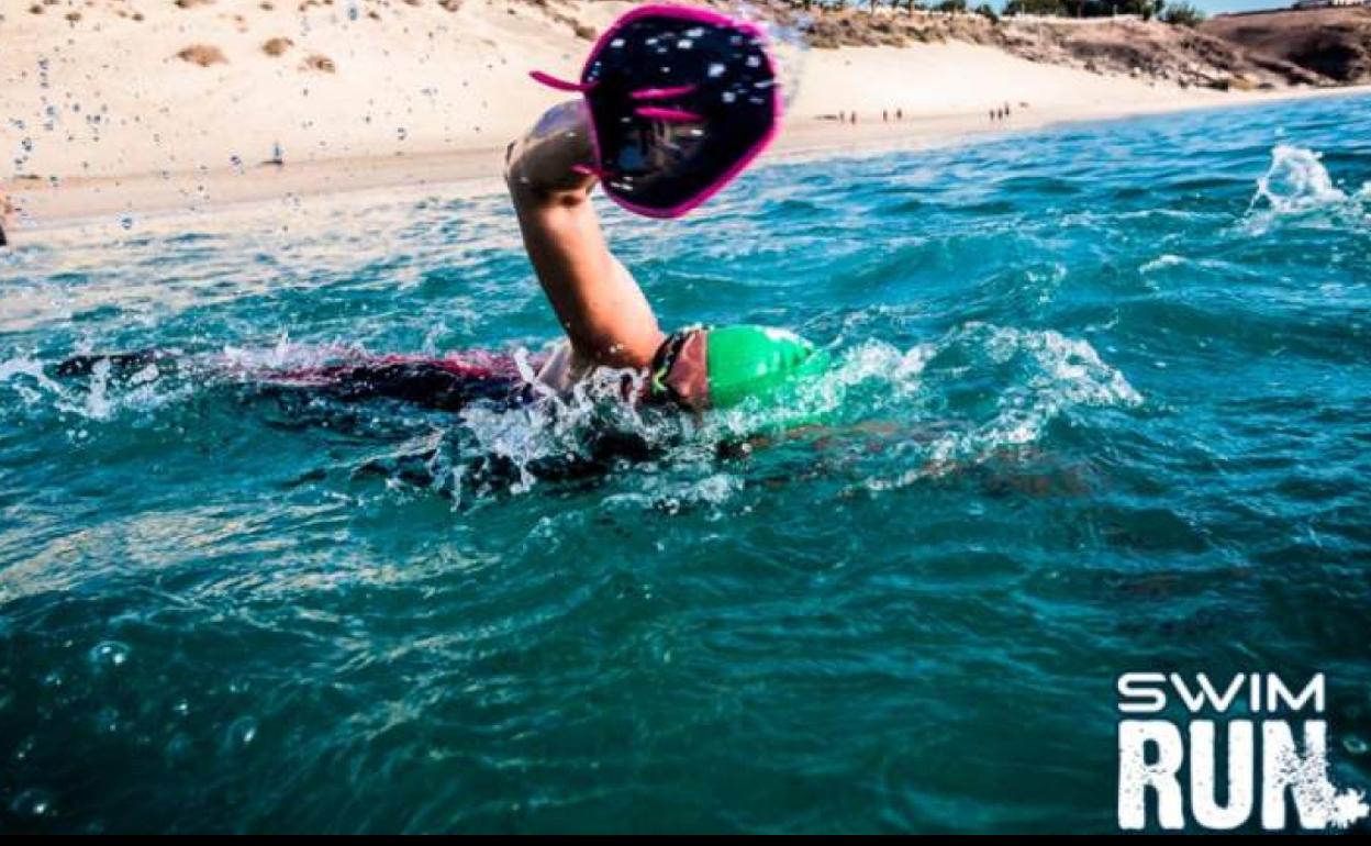 Las playas de Jandía acogen la cuarta Swimrun World Cup