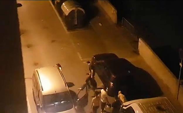 Imágenes de los altercados que denuncian los vecinos