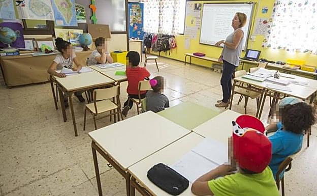 Imagen de archivo de una clase de primaria. 