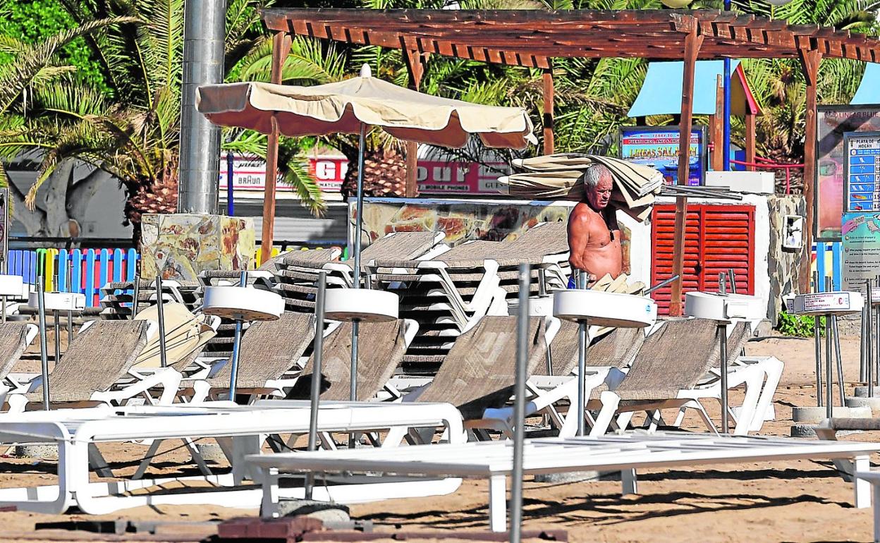 El 80% de los turistas que hay en Canarias son residentes canarios, en torno a un 10% son nacionales y otro 10%, extranjeros. 