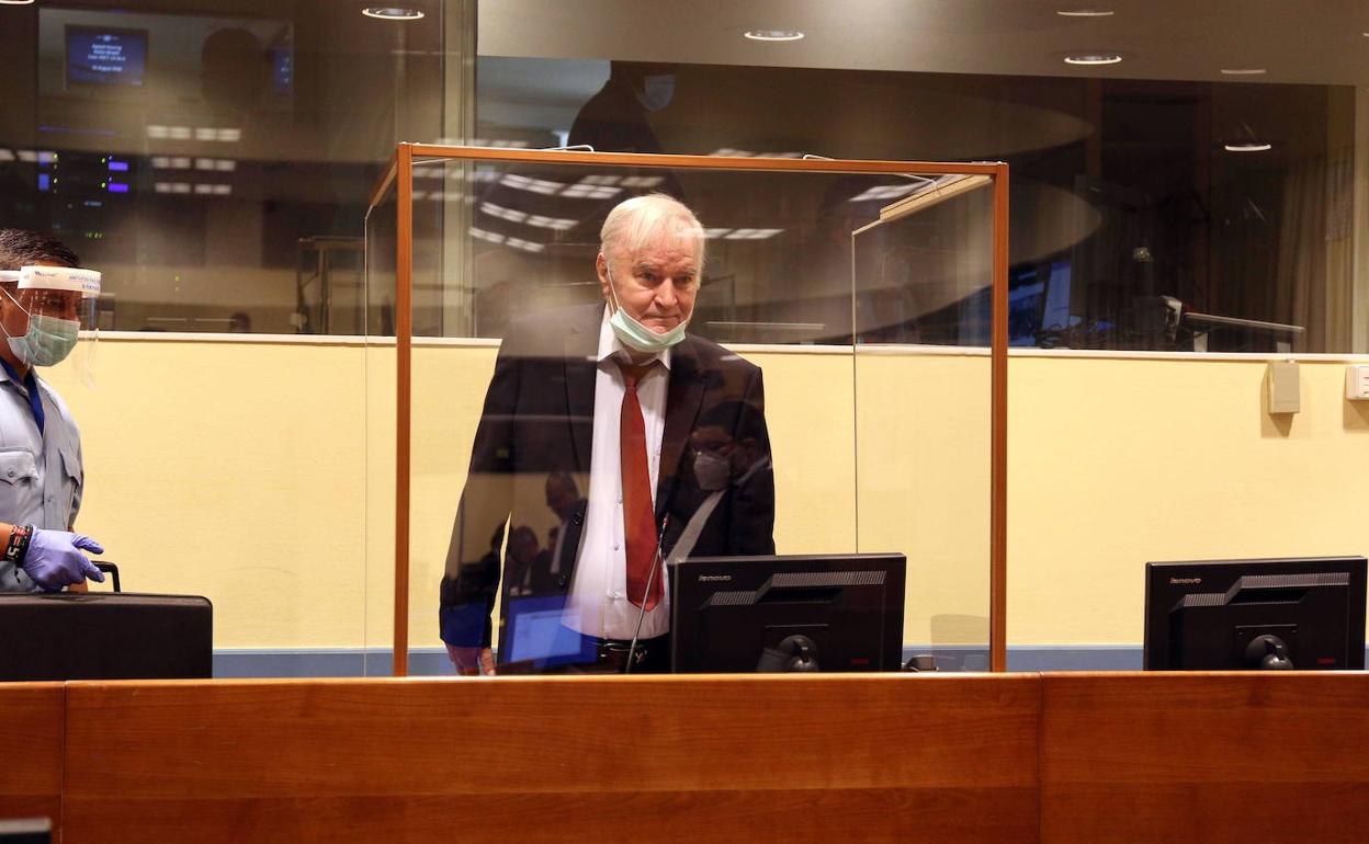 Ratko Mladic, ante el Tribunal Penal Internacional.
