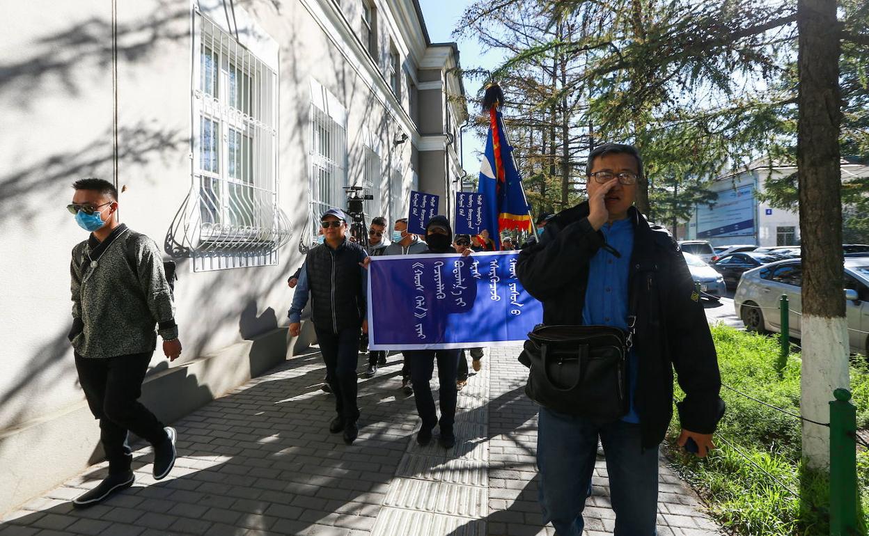 Protesta en Mongolia contra la reducción de las clases en su idioma y el aumento de las de chino mandarín.
