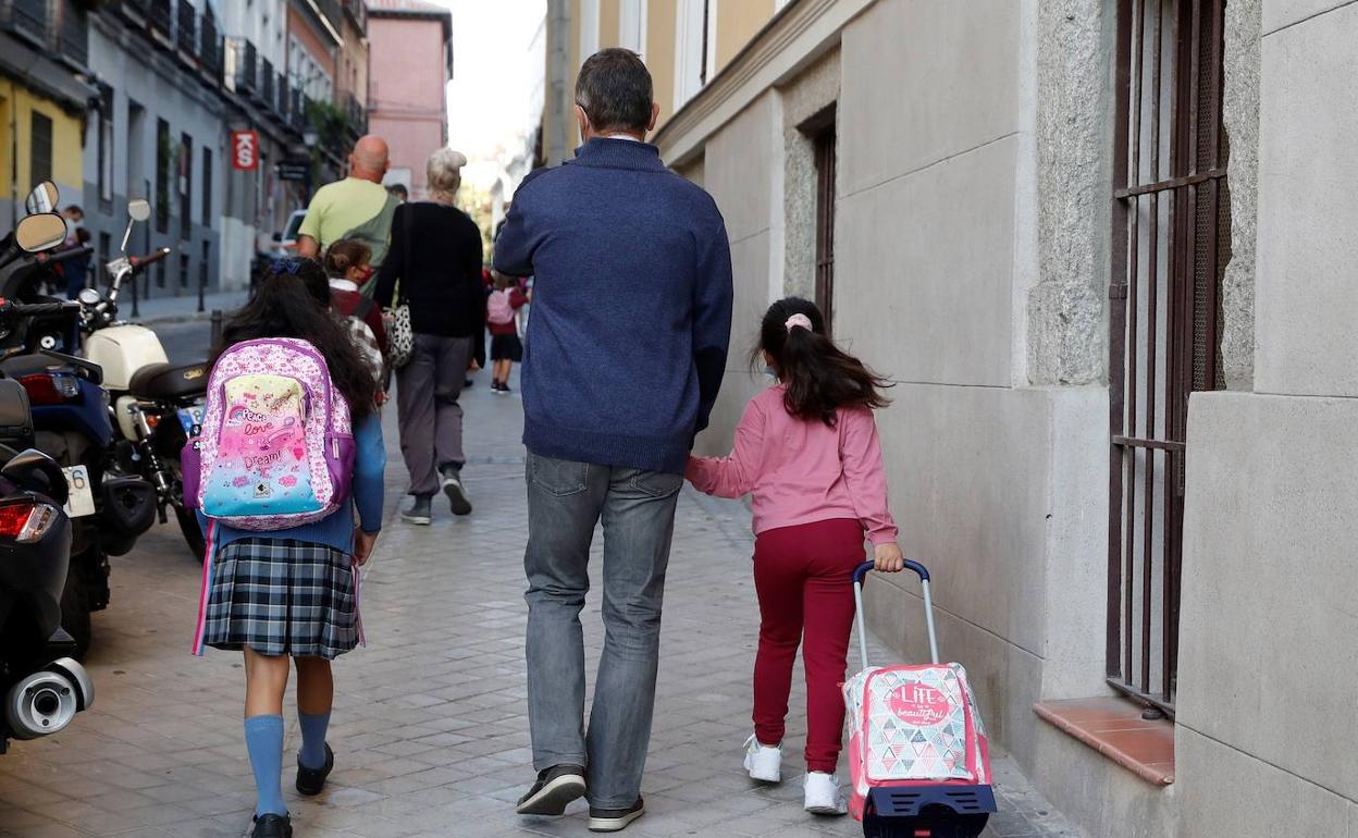 Alumnos canarios inician hoy las calses.