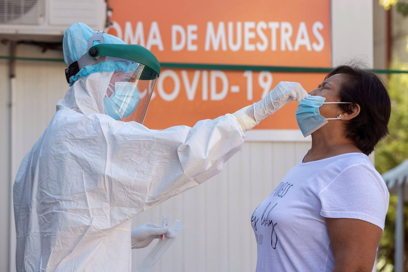 Canarias registra 180 nuevos contagios y 3 fallecidos