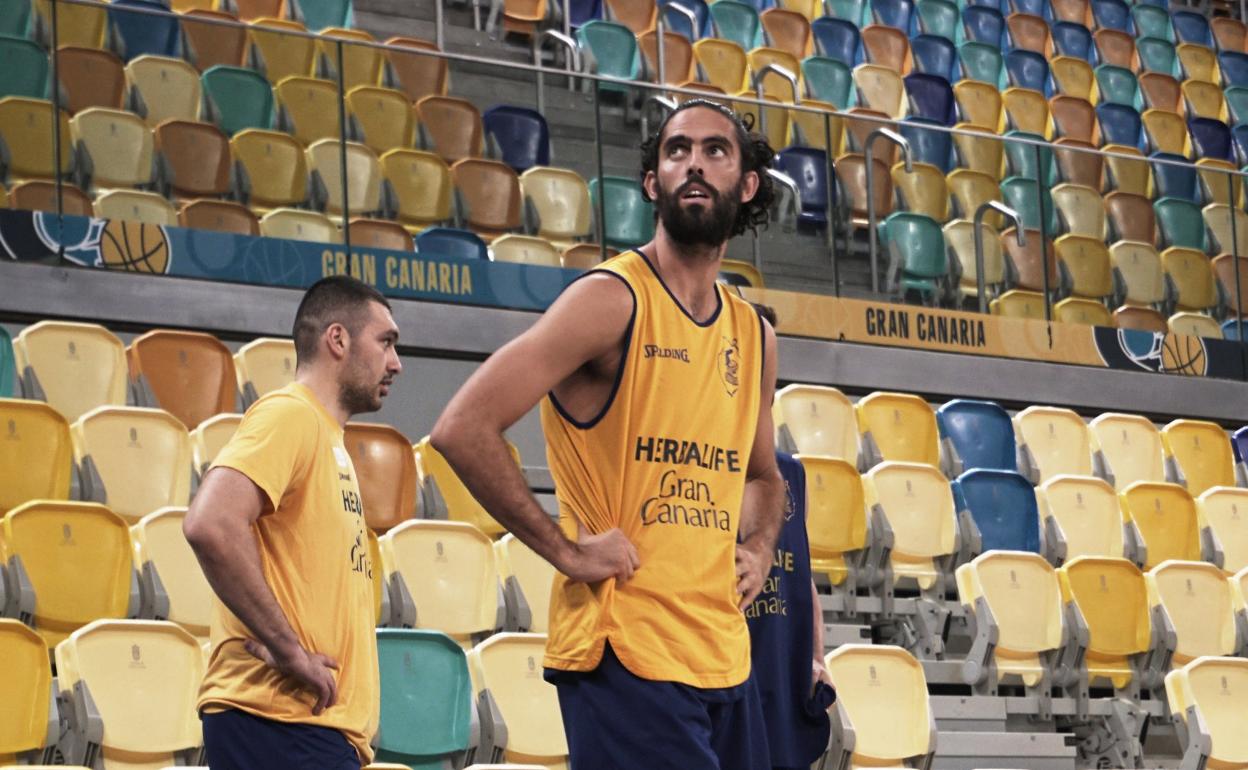 Javi Beirán, capitán del Herbalife Gran Canaria, en un entrenamiento de esta semana en el Arena. 