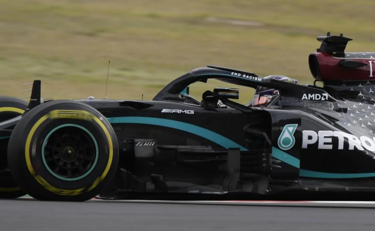 Lewis Hamilton se impone en Portimao. 