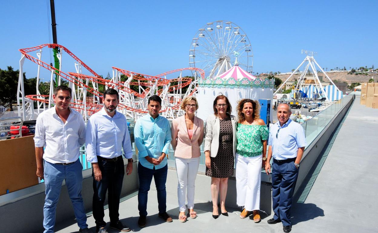 Foto en un acto en el que posaron los socios del gobierno (PSOE, NC, CC y Cs). En el centro, Narváez, y a su izquierda, Inés Rodríguez. 