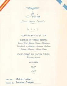 Imagen secundaria 2 - Varios detalles de los antiguos menus de Iberia, con los platos que ofrecían.
