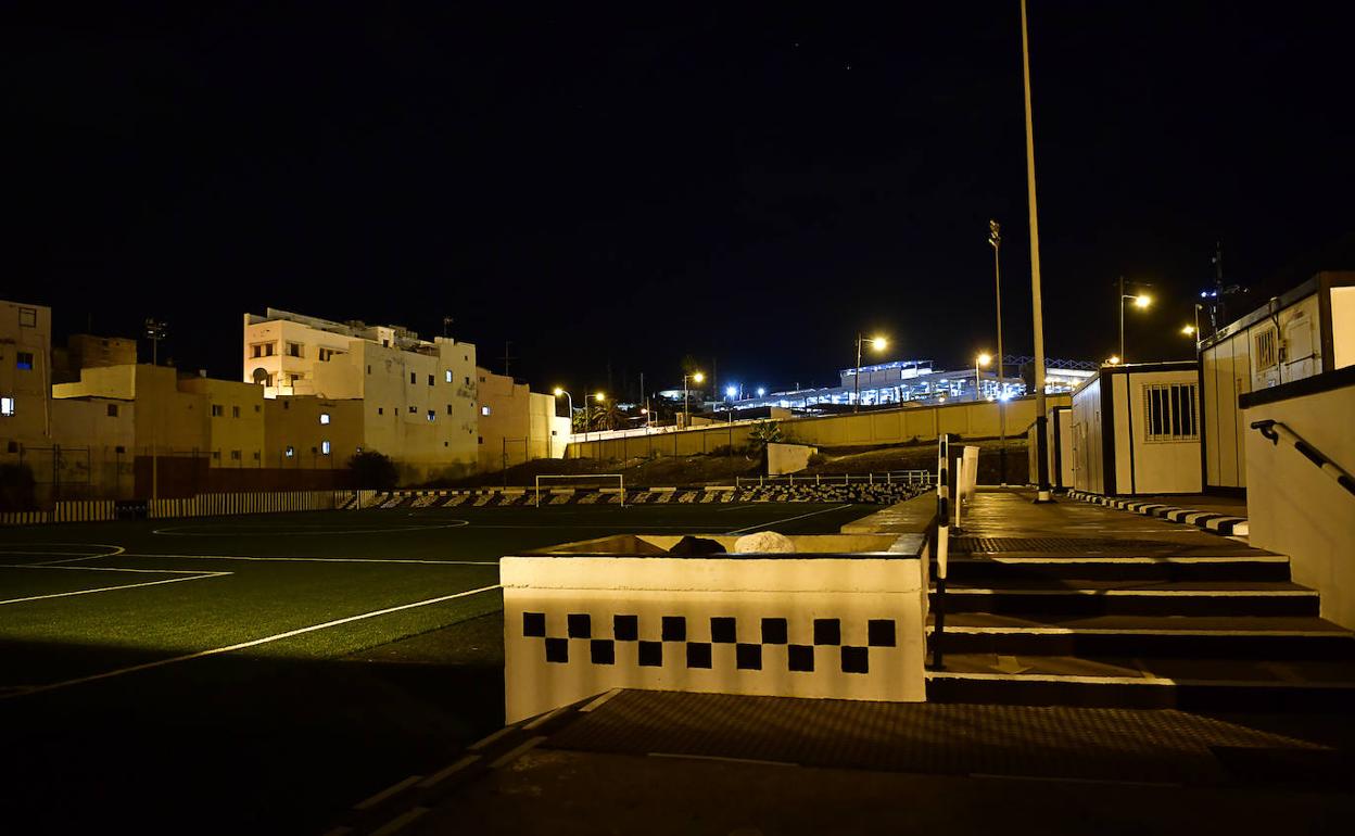 Imagen de las canchas de Porto Pi sin luz.