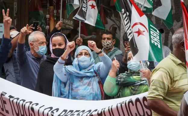 Una de las imágenes de las protestas de este viernes frente al consulado marroquí, en Gran Canaria. 