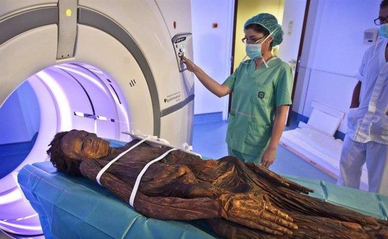 La 2 estrena 'Las momias guanches', segunda parte del documental 'La historia secreta de las momias'