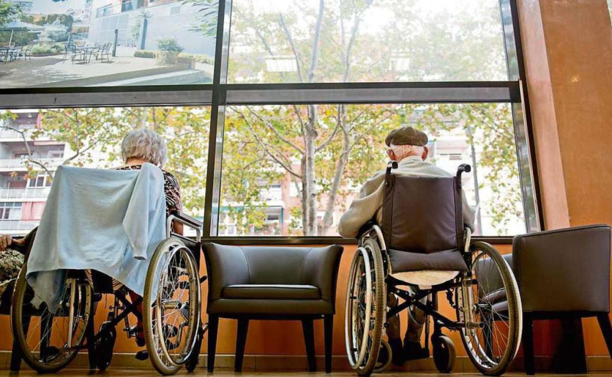 Canarias tendrá nueva orden de salidas y visitas a centros de mayores en diciembre