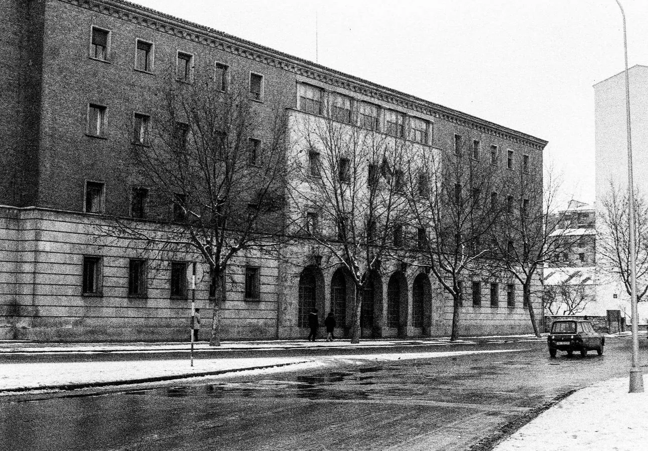 Exterior del edificio donde se celebró el juicio.