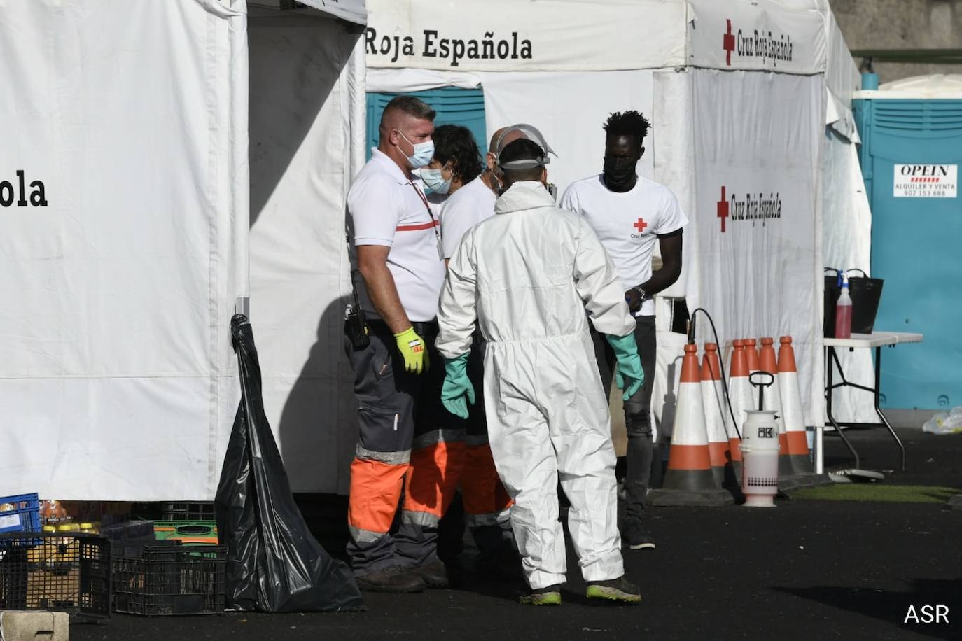 Fotos: Desmantelan el campamento de Arguineguín