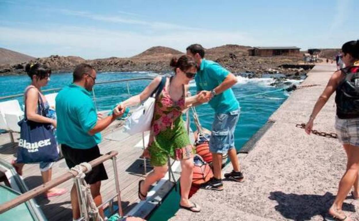El Gobierno canario no ve motivado el aumento de visitantes a isla de Lobos