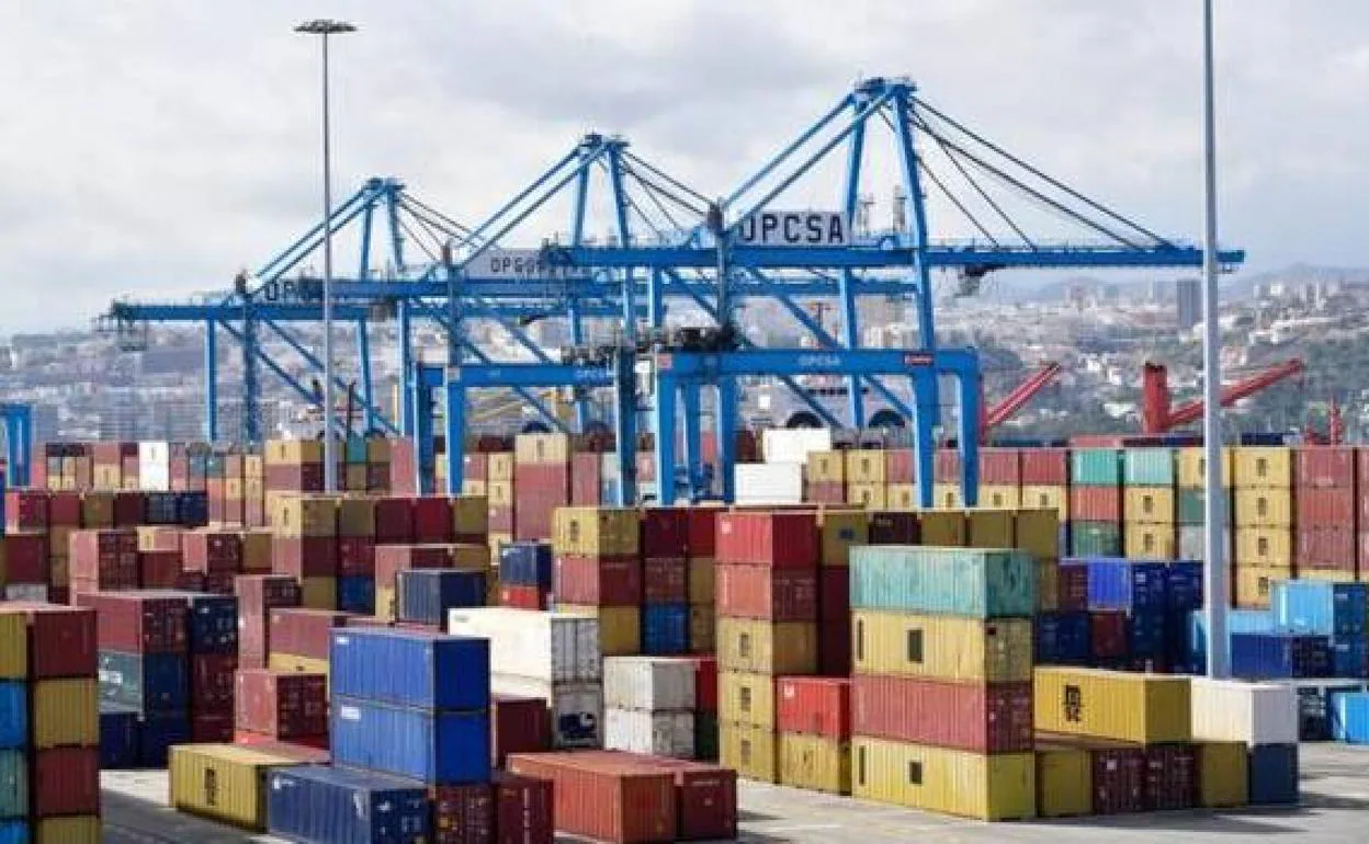 Puertos de Las Palmas mantiene estable el tráfico de contenedores hasta octubre