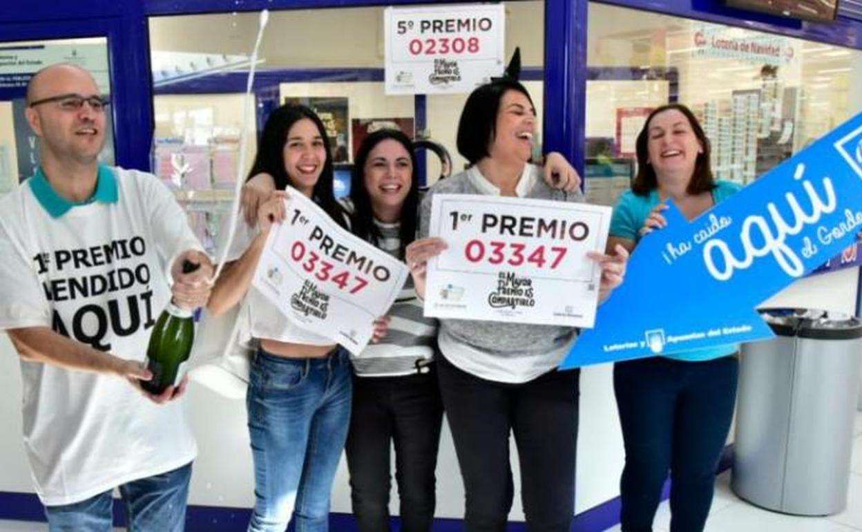 San Bartolomé, Puerto de La Cruz y Telde, los más afortunados con el 'Gordo' en Canarias