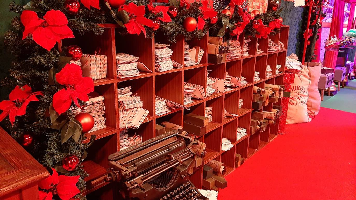 Fotos: Los Reyes Magos de Oriente acercan la Navidad al Museo Elder