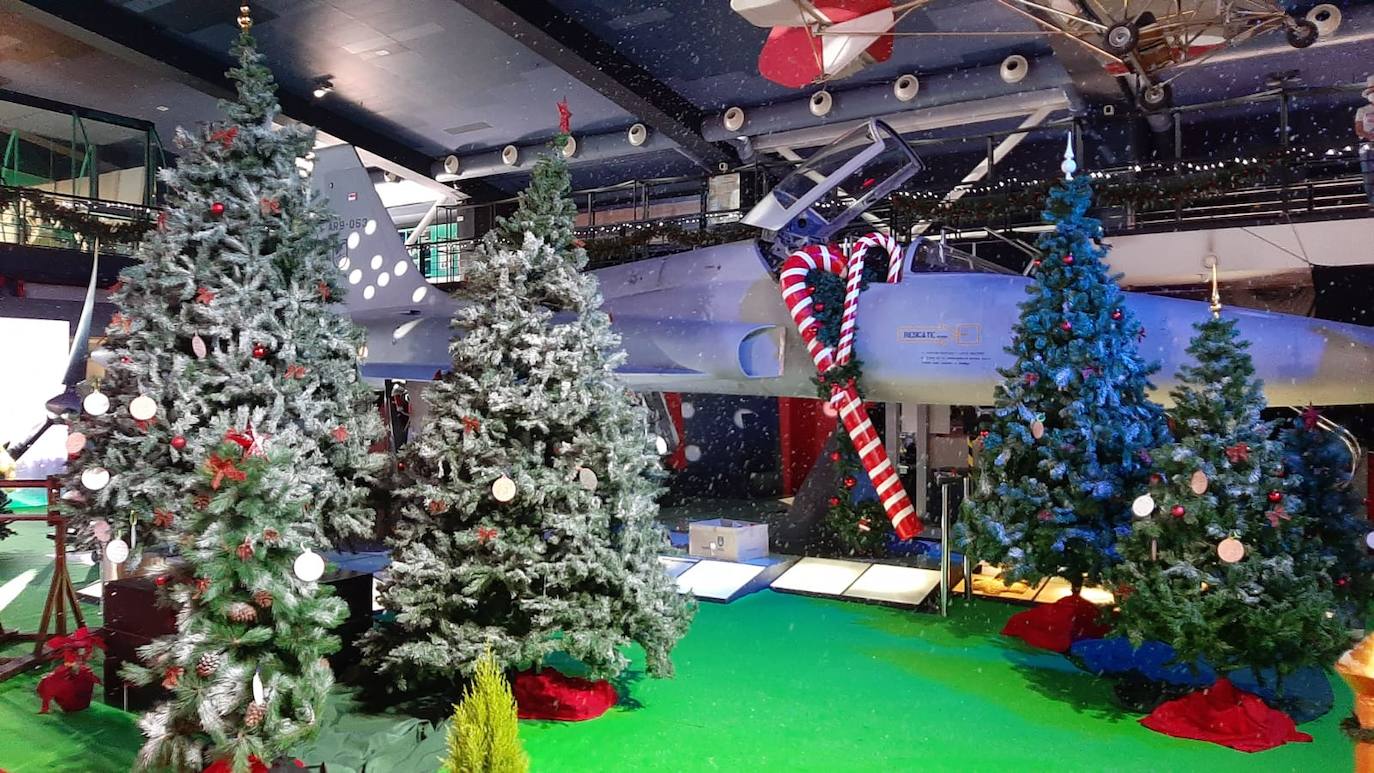 Fotos: Los Reyes Magos de Oriente acercan la Navidad al Museo Elder