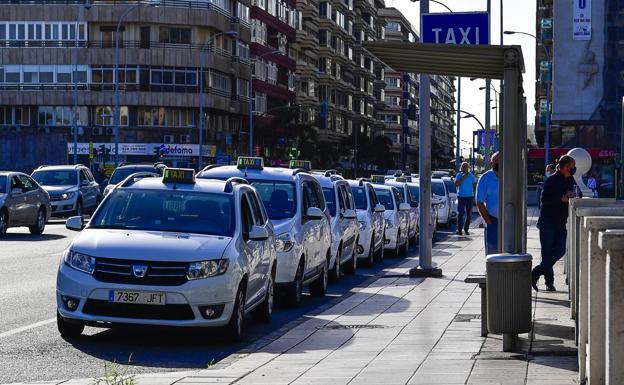 El servicio del taxi en la ciudad operará al 66% desde la próxima semana