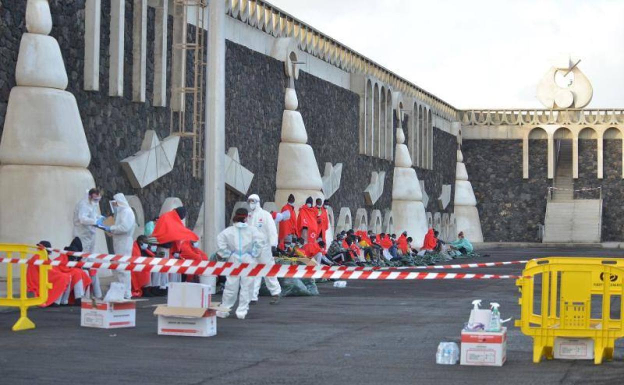 Llegada de un cayuco a El Herro el pasado 29 de diciembre