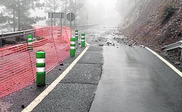 El Cabildo de Gran Canaria alertó del riesgo de desprendimiento de las vía. 