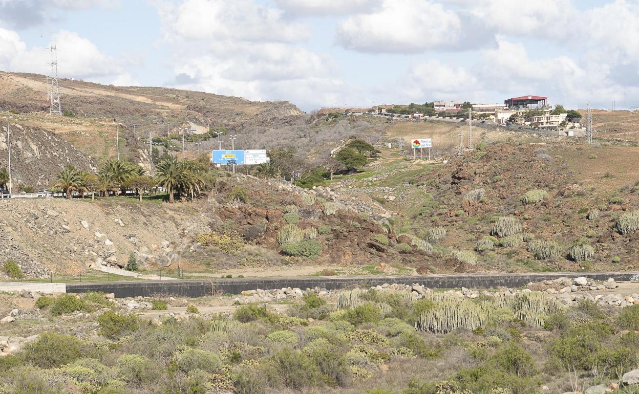 Vista de los terrenos en El Veril, cerca de Playa del Inglés, donde está proyectado el Siam Park. 