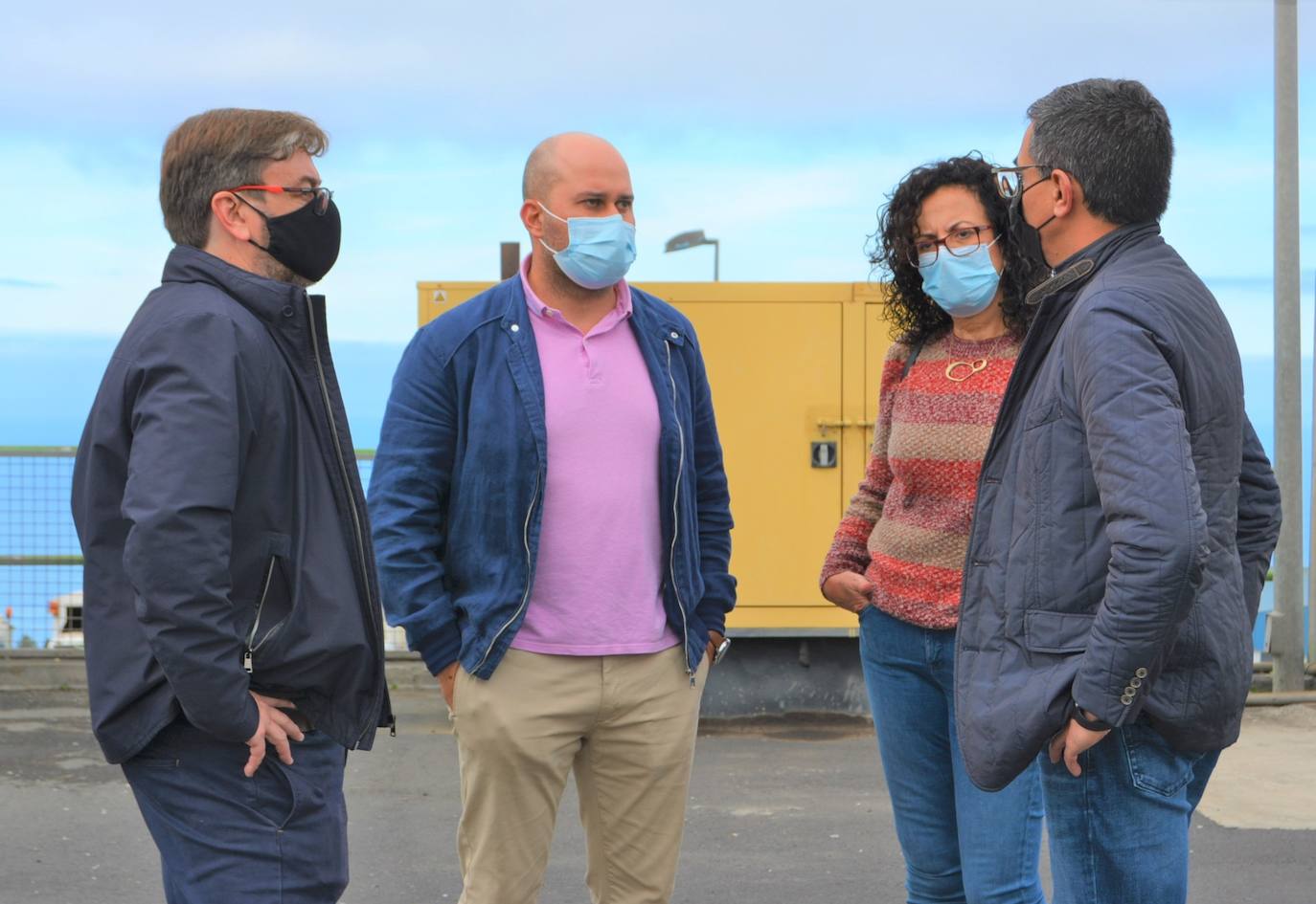 Visita de los responsables del cabildo a la planta de transferencia de residuos en Los Llanos de Aridane. 
